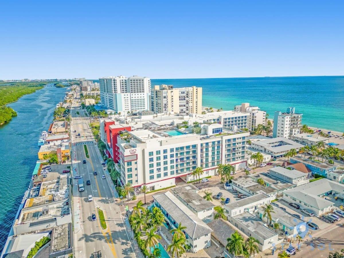 Rooftop Pool - Balcony - Hollywood Beach Broad - Walk Bagian luar foto