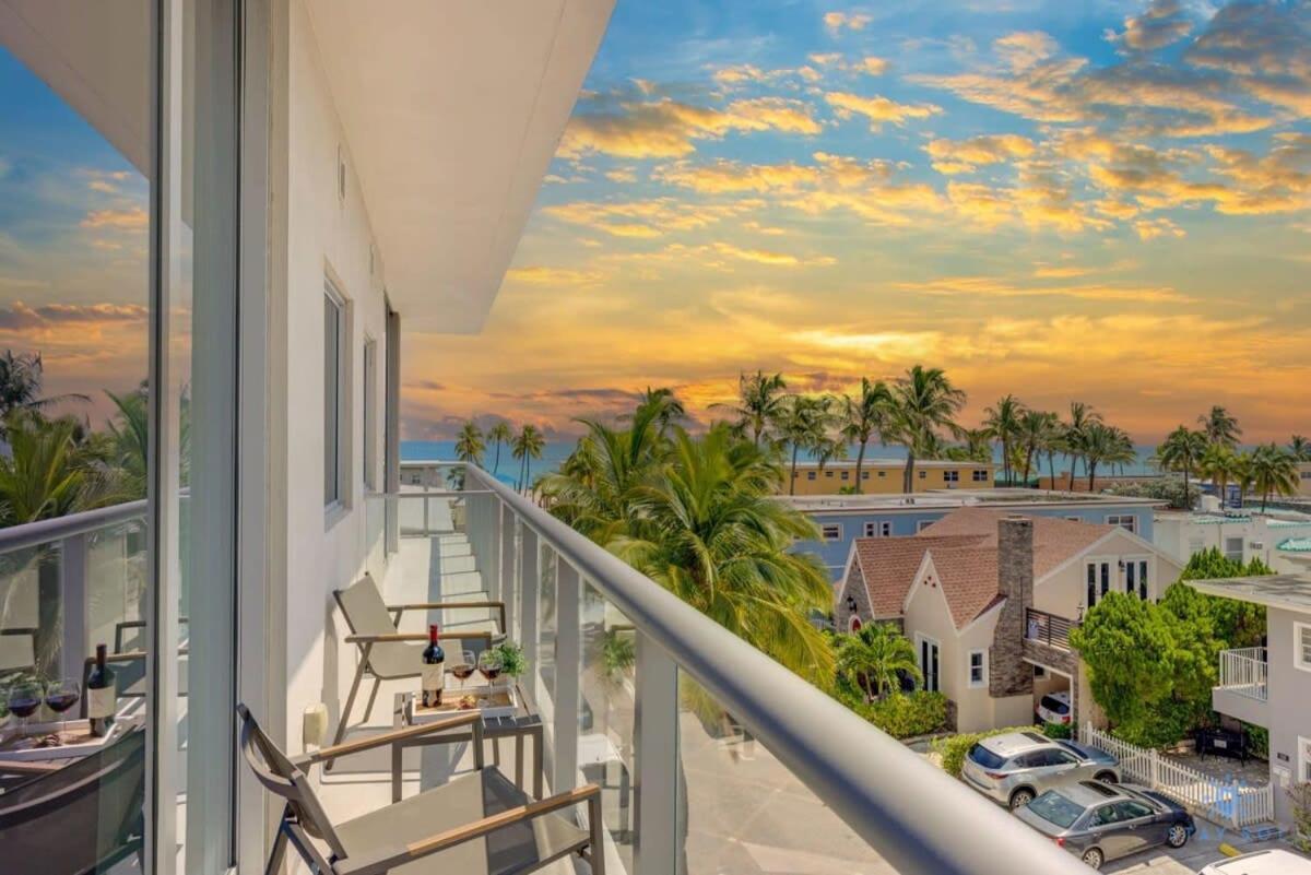 Rooftop Pool - Balcony - Hollywood Beach Broad - Walk Bagian luar foto