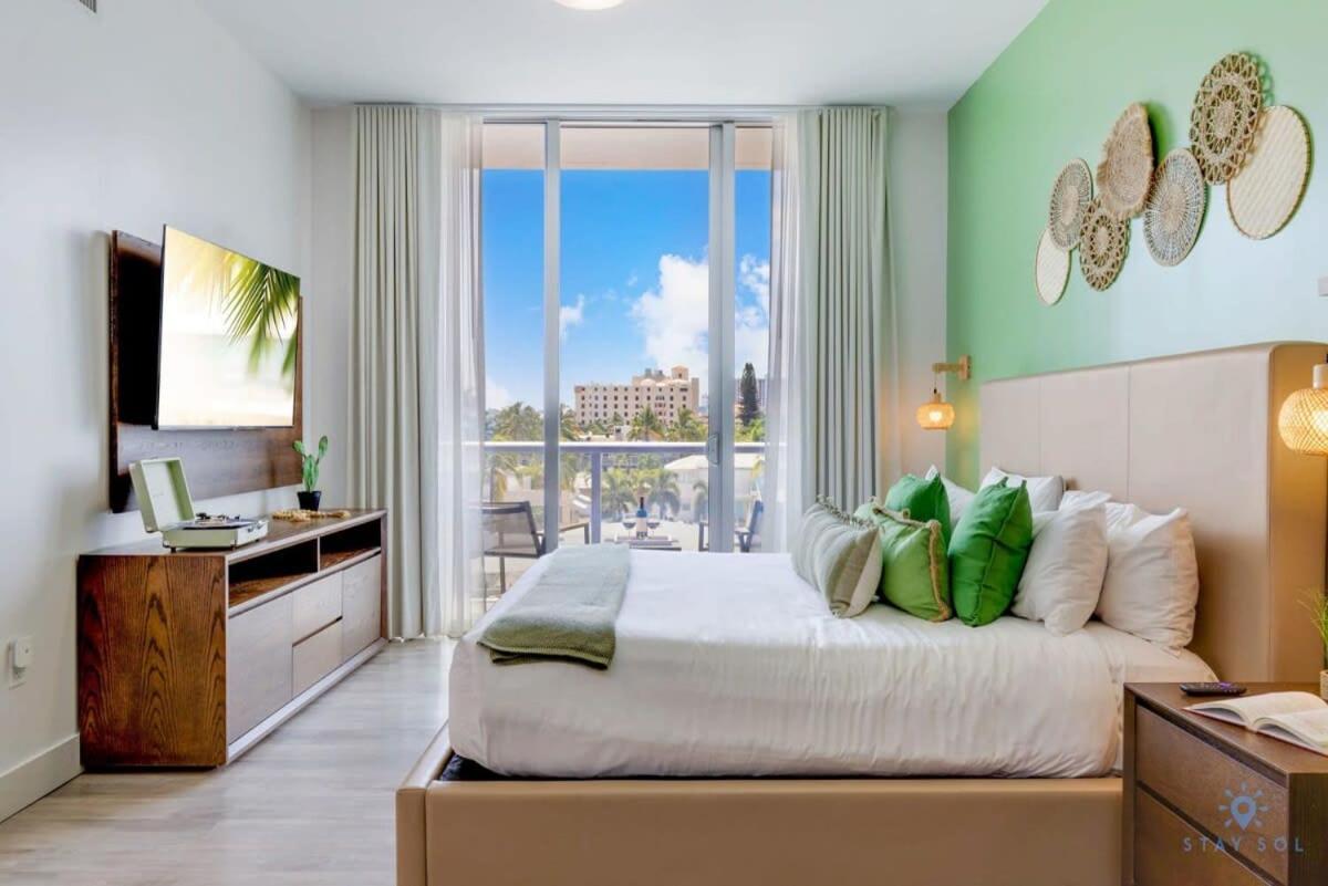 Rooftop Pool - Balcony - Hollywood Beach Broad - Walk Bagian luar foto